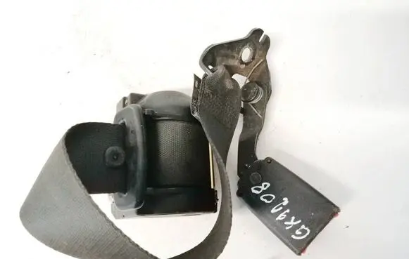 Volkswagen PASSAT B6 Rear seatbelt 743594