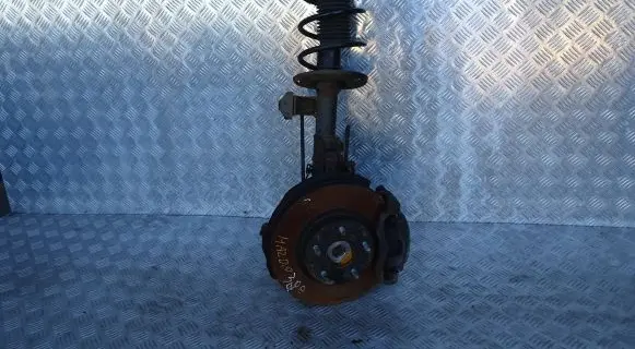 Mazda 3 III Front wheel hub spindle knuckle