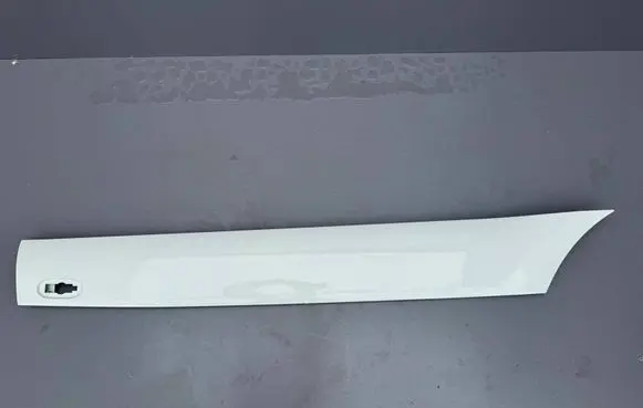 Mercedes-Benz Sprinter W907 W910 Rear fender molding trim A9106901402 9106901402 011069016H