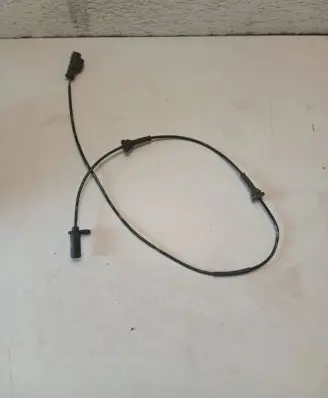 Volvo XC70 ABS brake wheel speed sensor 30773738