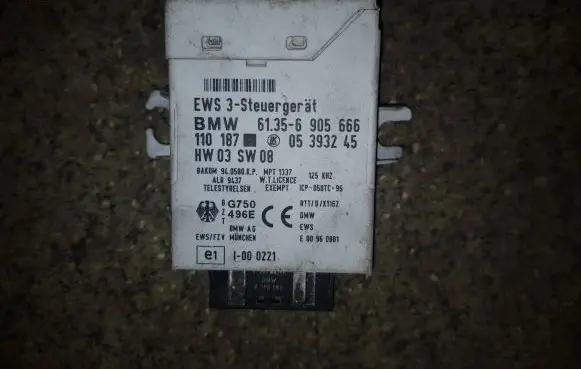 BMW 3 E46 Immobilizer control unit/module 61356905666 05393245