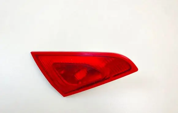 Mitsubishi Colt Tailgate rear/tail lights MN105623