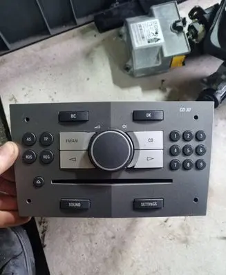 Opel Astra H Navigation unit CD/DVD player 