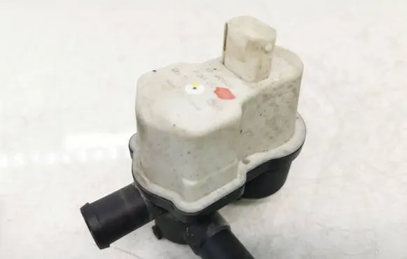 Volvo S80 Coolant heater control valve 0261222019