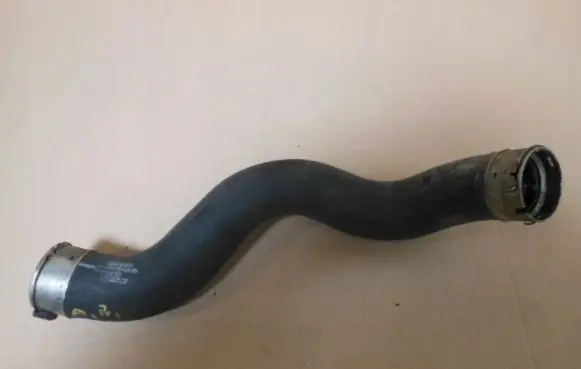 Mercedes-Benz B W246 W242 Intercooler hose/pipe A2465281182