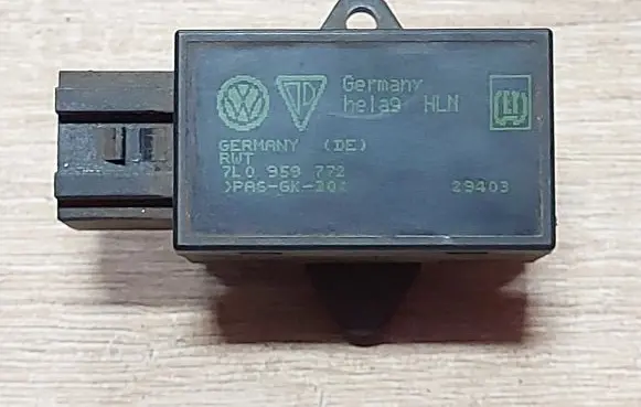 Volkswagen Touareg I Seat heating relay 7L0959772