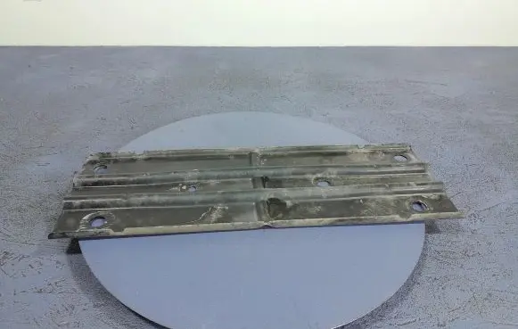 Volvo S90, V90 Front underbody cover/under tray 31420707