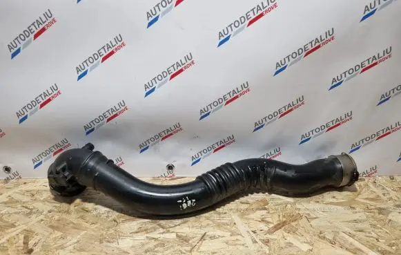 BMW 4 F32 F33 Intercooler hose/pipe 7605044 8608735