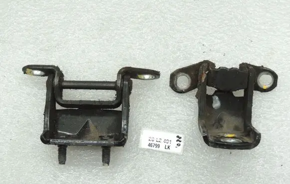 Nissan Navara D40 Rear door hinge set 82400ZP80A