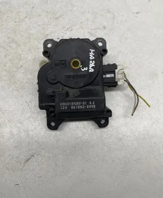 Mazda 3 I Air flap motor/actuator 8610000990 HB601BN8V01 GE20M20