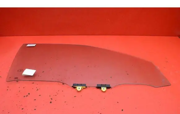 Toyota Yaris Cross Front door window glass four-door 