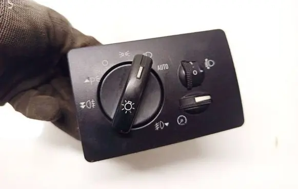 Ford Focus Light switch 7M5T13A024CA