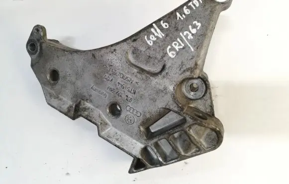 Volkswagen PASSAT B7 Engine mounting bracket 03L199207