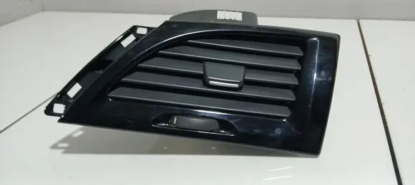 Renault Megane III Dashboard side air vent grill/cover trim
