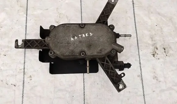 Opel Antara Fuel filter housing 