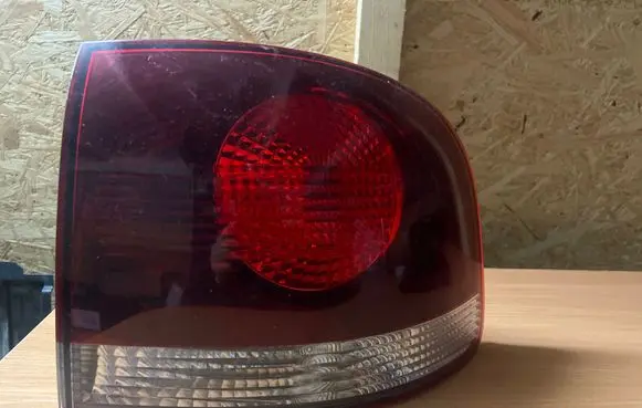 Volkswagen Touareg I Rear/tail lights 28258002