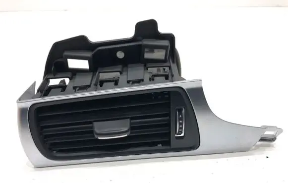 Audi A6 S6 C7 4G Rear air vent grill 4G1820901