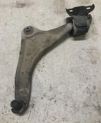 Front lower control arm/wishbone
