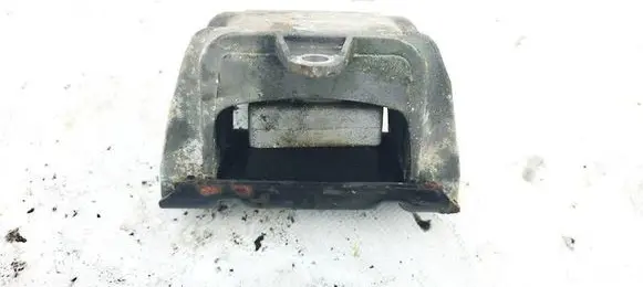 Audi A3 S3 8L Engine mount bracket