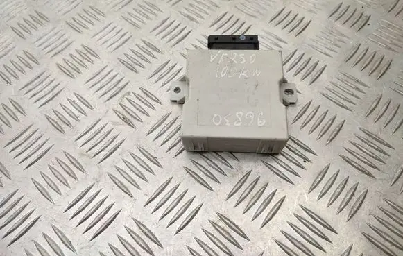 Toyota Avensis T250 Window wiper relay 150696