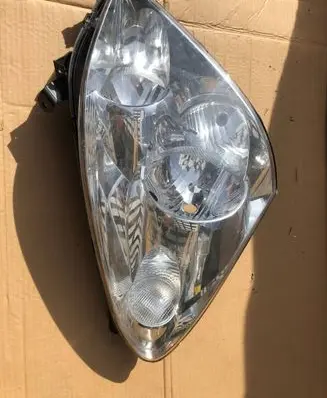 Toyota Corolla Verso E121 Headlight/headlamp