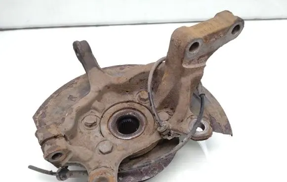 Nissan Leaf I (ZE0) Front wheel hub spindle knuckle 400151kk0h