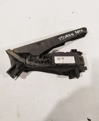 Volkswagen Touran I Accelerator throttle pedal 1T1721503H 6PV00868900