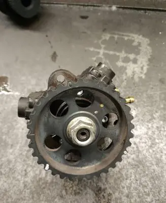 Opel Antara Fuel injection high pressure pump 96859151 0445010180