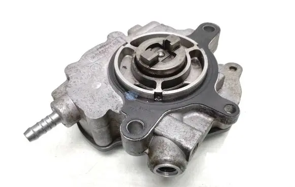 Volkswagen Touareg I Vacuum pump 07Z127025E
