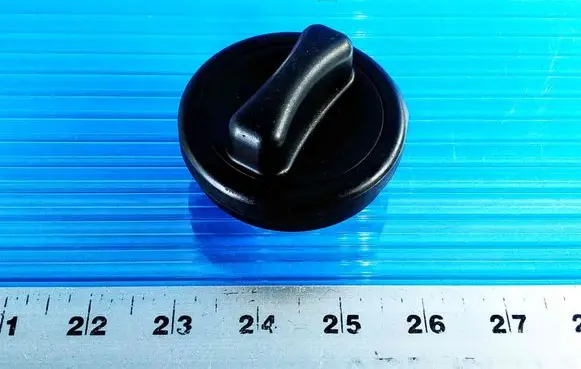 Mercedes-Benz E W211 Fuel tank filler cap A2204700705
