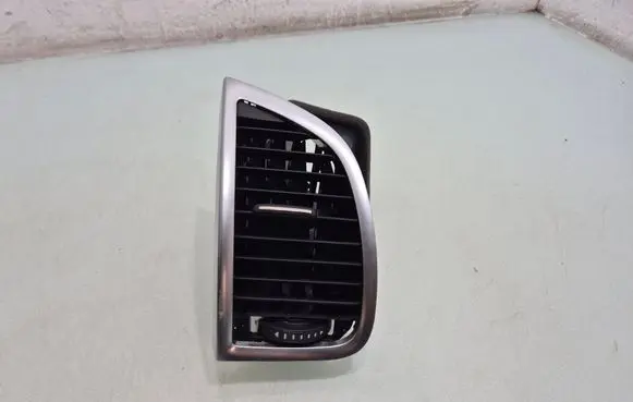 Dashboard side air vent grill/cover trim
