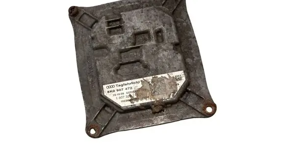 Audi A4 S4 B8 8K Headlight ballast module Xenon 8K0907472 10EEG090314 130732921800