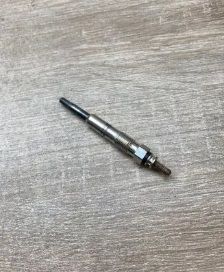 Renault Megane I Glow plug 0100226238