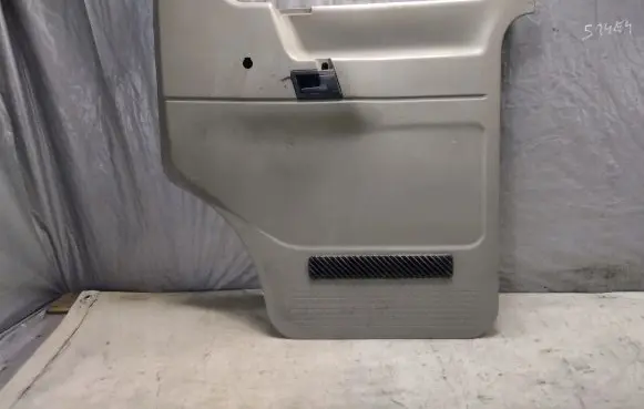 Volkswagen Transporter - Caravelle T4 Front door card panel trim