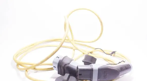 Volkswagen PASSAT B8 Electric car charging cable 12E971675AB 622083661G