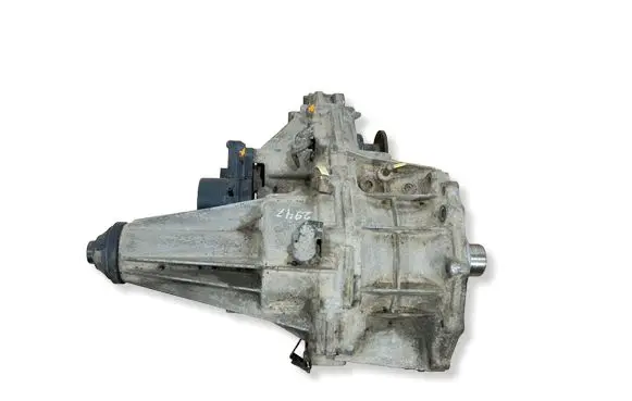 Nissan Navara D40 Gearbox transfer box case 0511000070