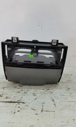 Cup holder front