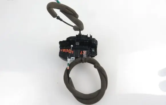 Infiniti Q50 Rear door lock