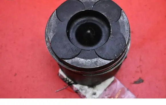 Jeep Grand Cherokee Piston 
