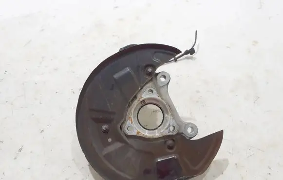 Volvo XC40 Front wheel hub 32221147