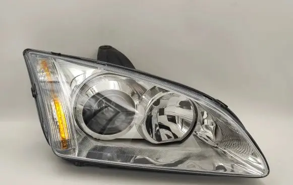 Ford Focus Headlight/headlamp 4M5113099GA 10180 011102AJ