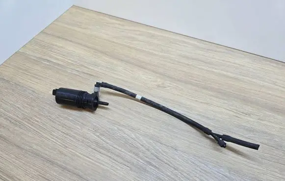 Volvo S80 Headlight washer pump 1013229 559408 111219A