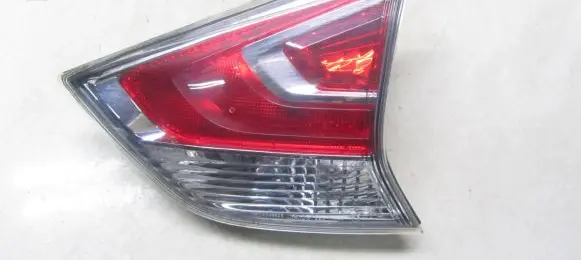 Nissan X-Trail T32 Tailgate rear/tail lights