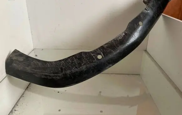 Toyota Corolla Verso AR10 Front bumper lip 768520F020