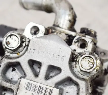 Toyota Avensis T250 Power steering pump