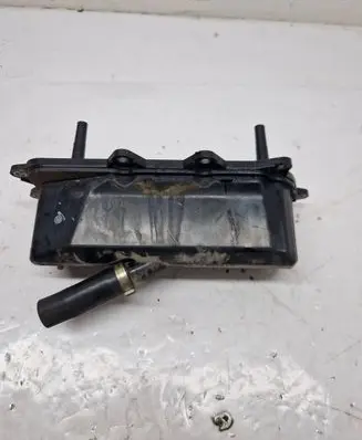 Nissan Navara D40 Oil breather separator 8200886278 8200852049