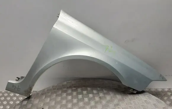 Renault Laguna II Fender 8200129521