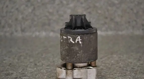 Opel Vectra B Idle control valve (regulator) 95232 00982A
