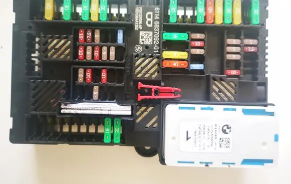 BMW 5 G30 G31 Fuse module 61356992956