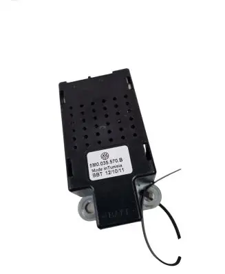Volkswagen Golf VI Aerial antenna amplifier 5M0035570B
